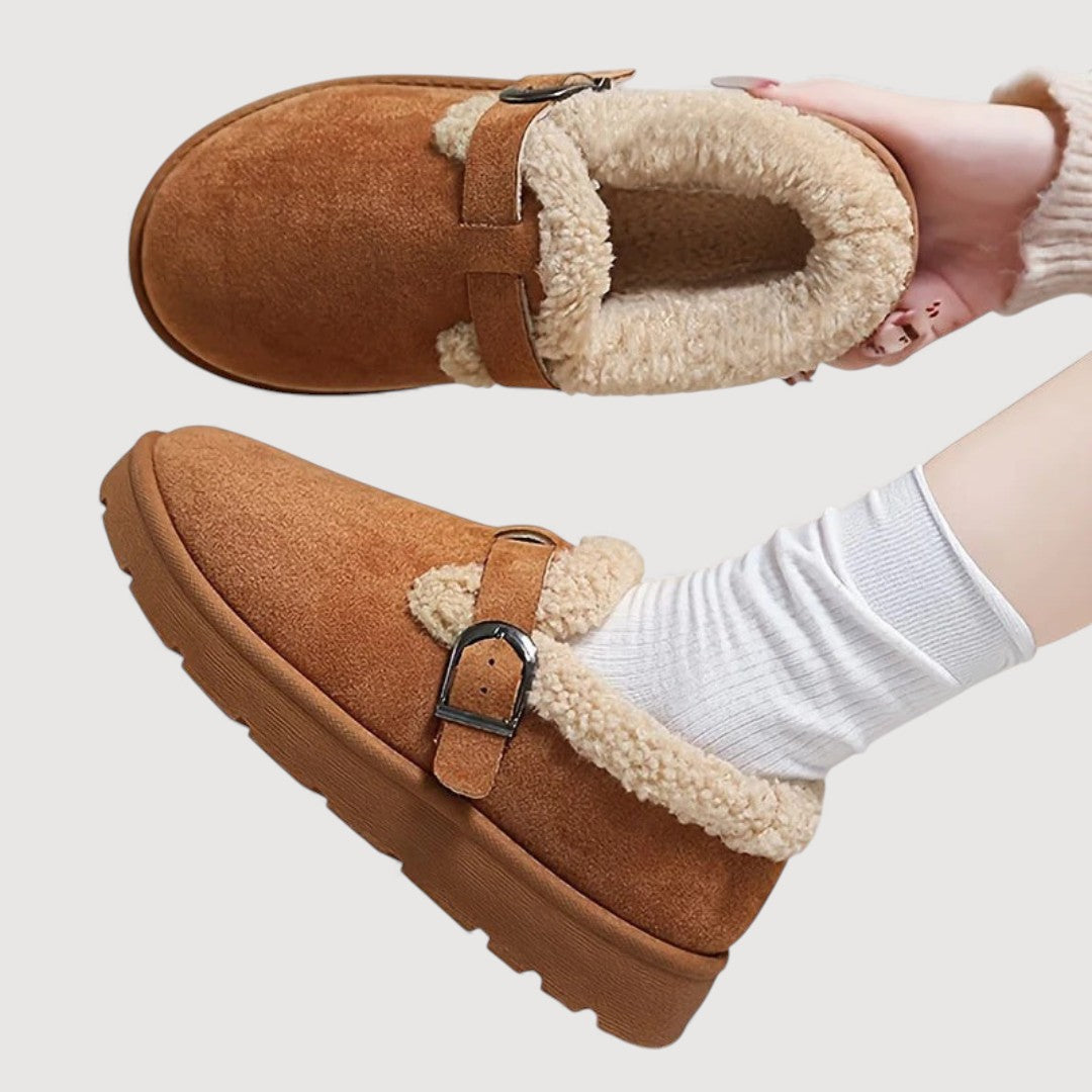Auvira – Cosy Buckle Clogs